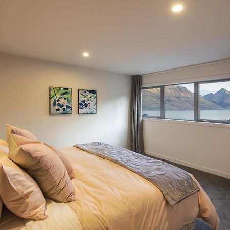 Lago Infinito By Sotheby'S Luxury Rental Homes クイーンズタウン エクステリア 写真