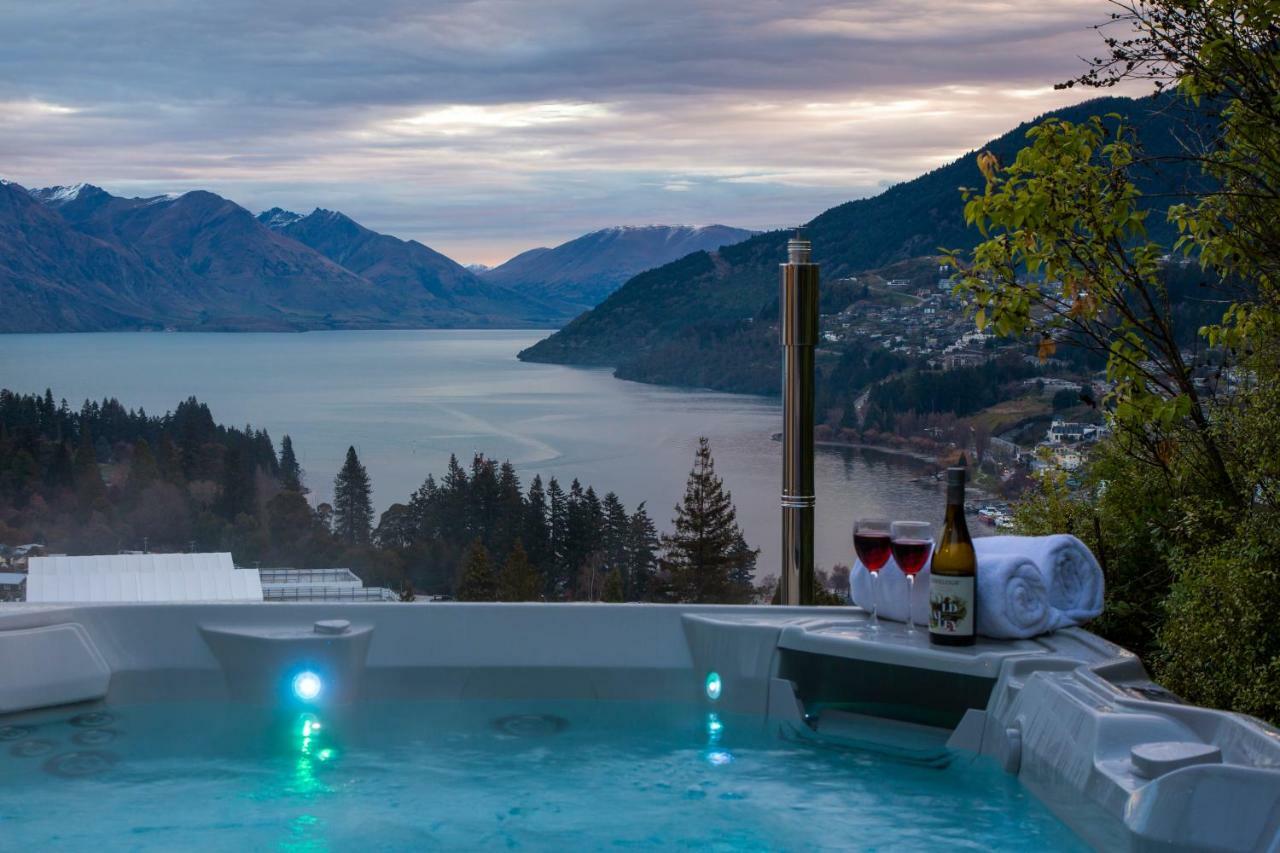 Lago Infinito By Sotheby'S Luxury Rental Homes クイーンズタウン エクステリア 写真
